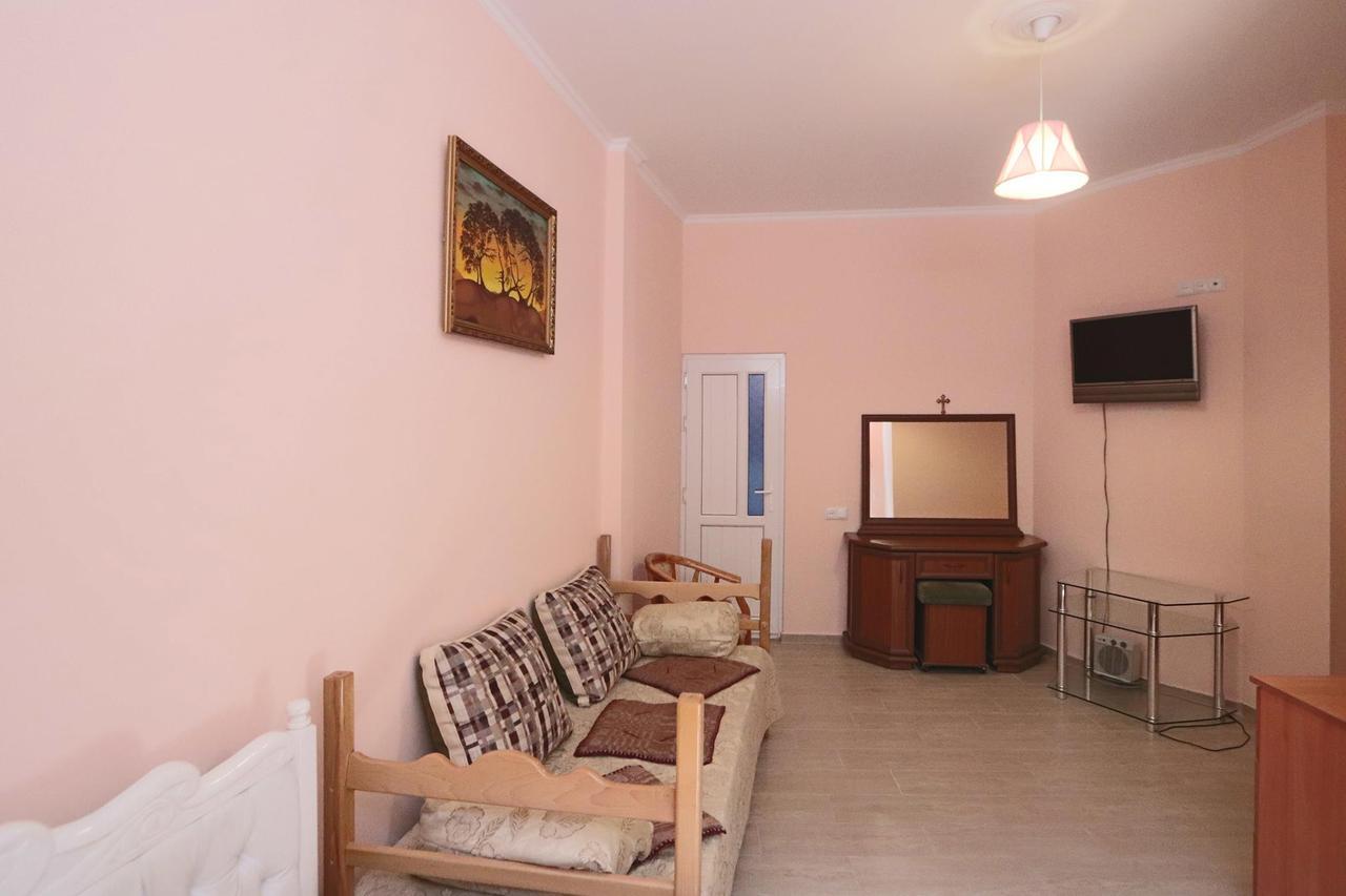 Garnim Guest House Jereván Kültér fotó